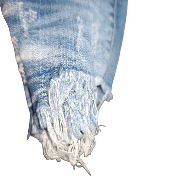 Kan Can Cropped Light Wash Raw Hem Distressed Denim Jeans - Picture 7 of 7